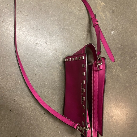 Michael Kors crossbody - Picture 3 of 3